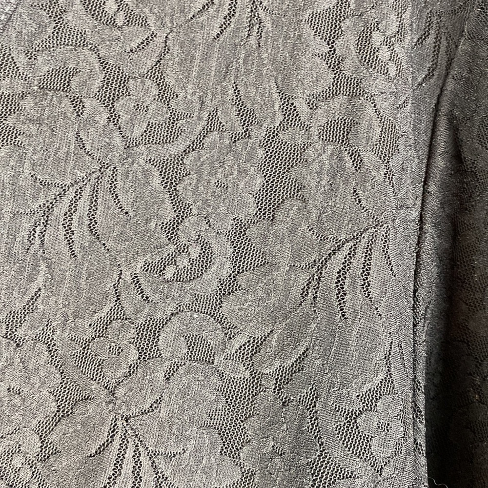 Emme Black Lace Overlay V-Neck 3/4 Sleeve Blouse-Size 1 — image 3 of 6